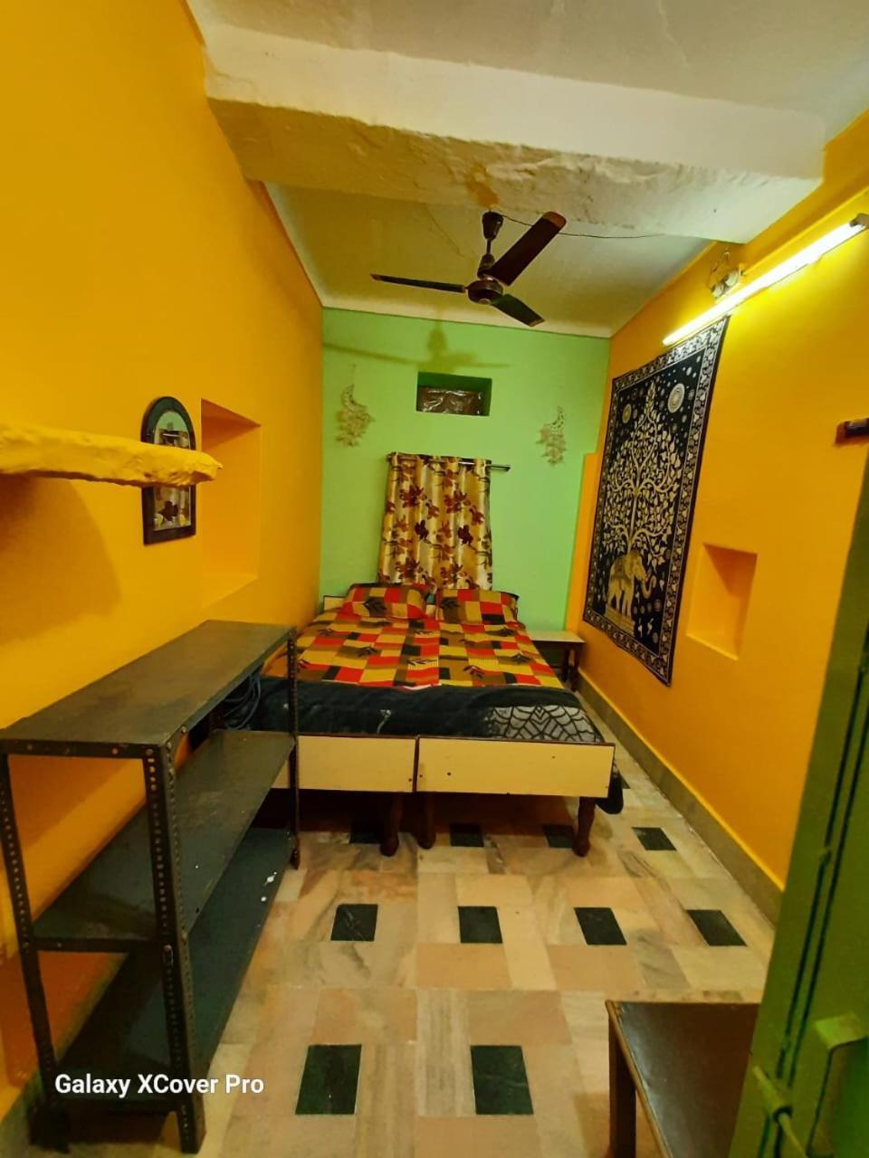 Shiva Guest House 布什格尔 客房 照片