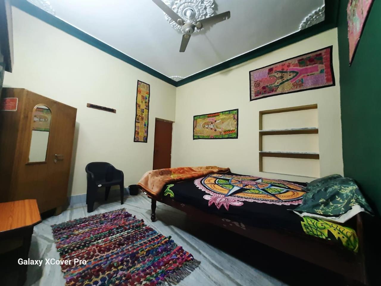 Shiva Guest House 布什格尔 客房 照片