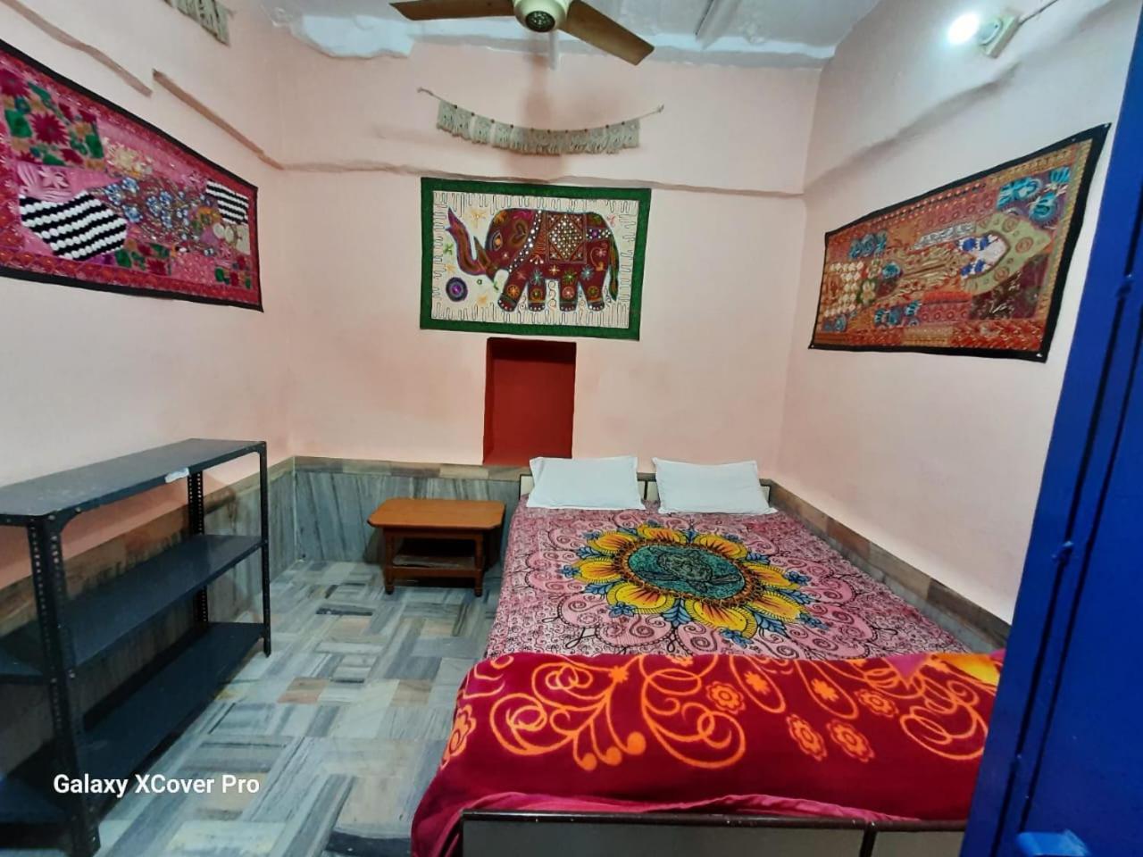 Shiva Guest House 布什格尔 客房 照片
