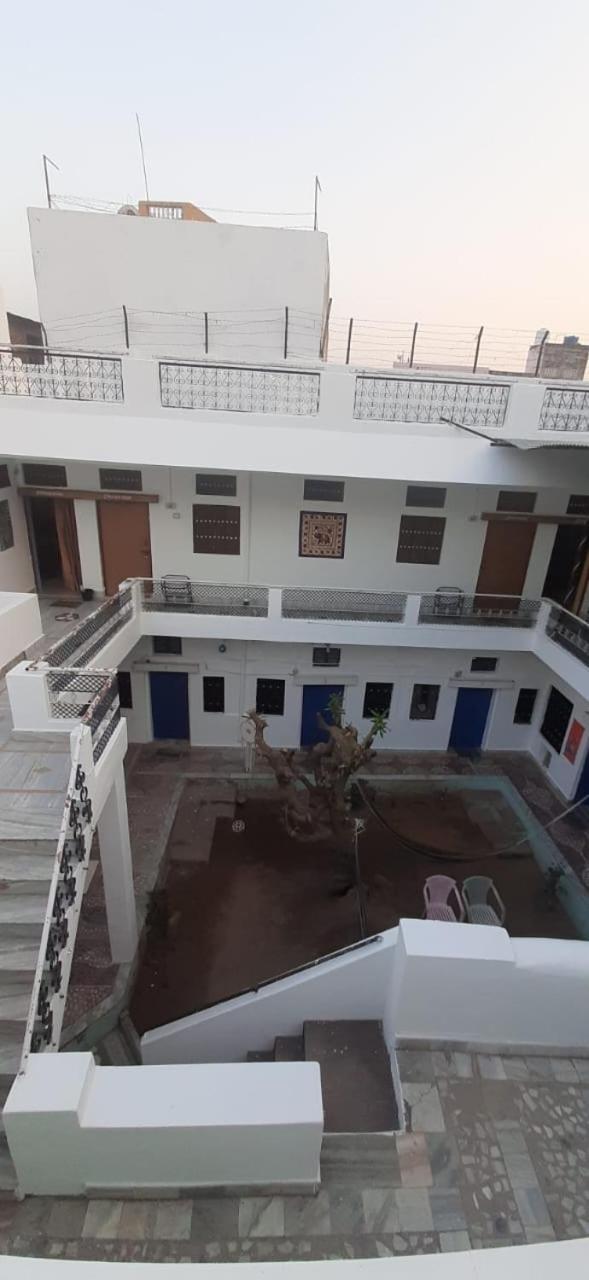 Shiva Guest House 布什格尔 外观 照片